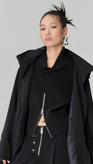 Degaje Yaka Önden Yarım Fermuarlı Bluz