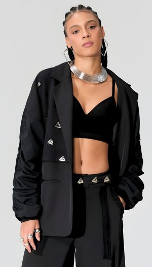 Metal Aksesuar Kolu Fermuar Detaylı Uzun Ceket