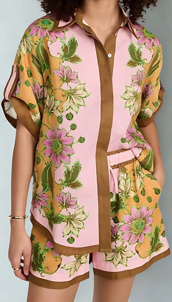 Kısa Kollu Gömlek-Beli Lastikli Şortlu Çiçek Desenli Pembe Keten Takım